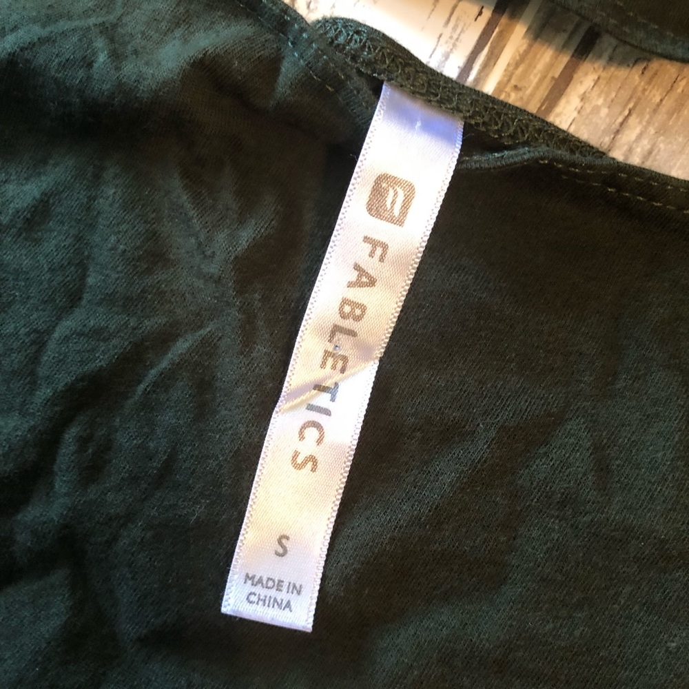 Fabletics Top🍁 - Picture 3 of 4